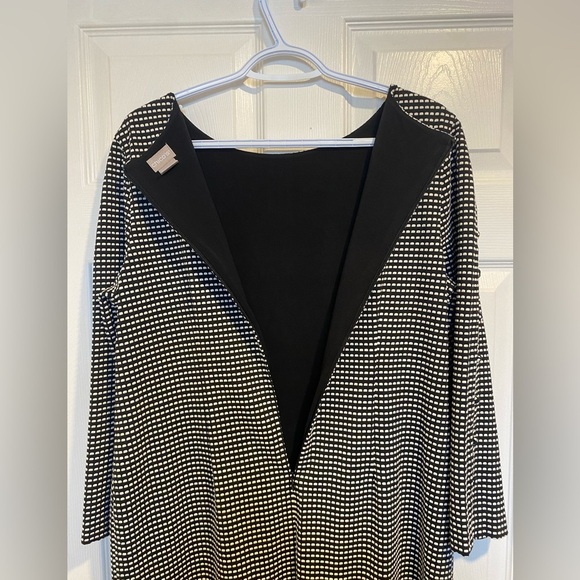 Chicos Button-Detail Jacquard Shift Dress P2P 21 inches - Picture 8 of 10